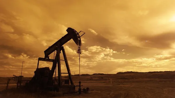 Oil Prices Flat Amid Trade and Iran Talks
